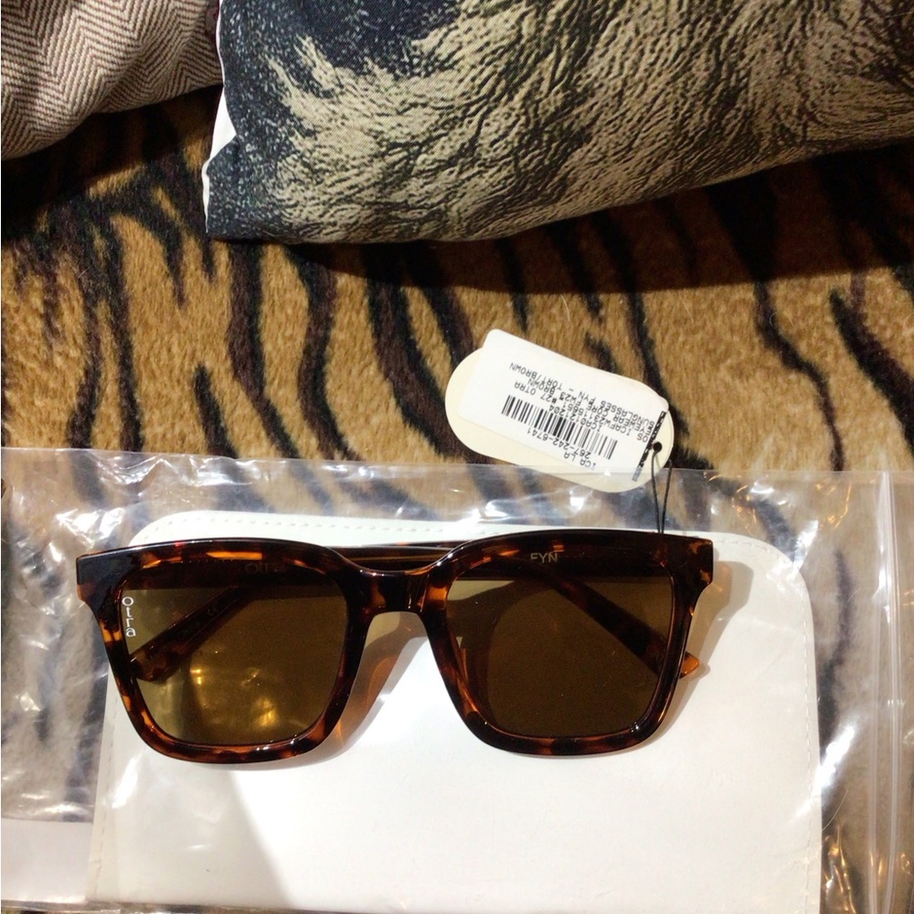 NEW! OTRA Fyn Tortoiseshell Square Sunglasses - Brown Lenses
